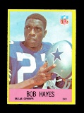 1967 Philadelphia Football Card #52 Hall of Famer Bob Hayes Dallas Cowboys.