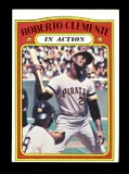 1972 Topps Baseball Card #310 Roberto Clemente In Action