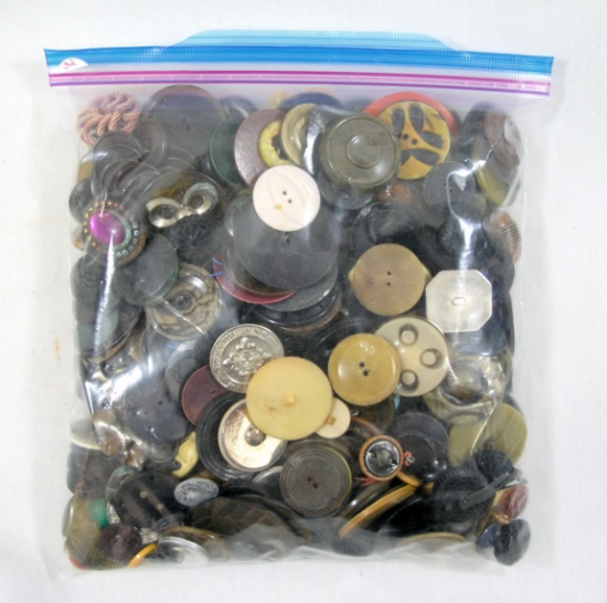 3 Pound Bag of Mixed Vintage & Newer Buttons