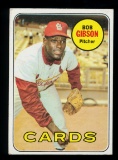 1969 Topps Baseball Card #200 Hall of Famer Bob Gibson St Louis Cardinals