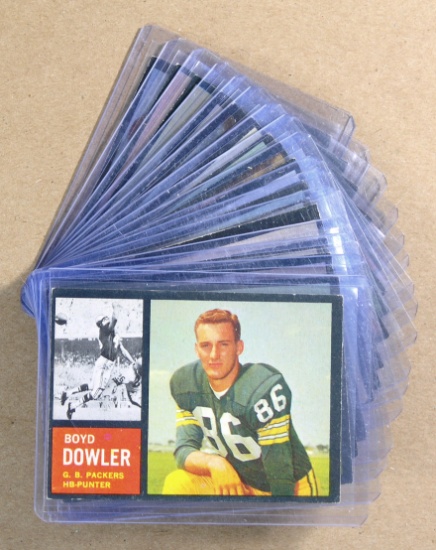 (16) 1962 Topps Football Cards