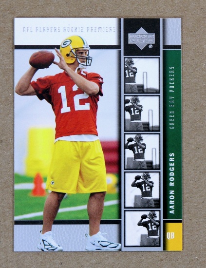2005 Upper Deck ROOKIE Football Card #16 Aaron Rodgers Green Bay Packers