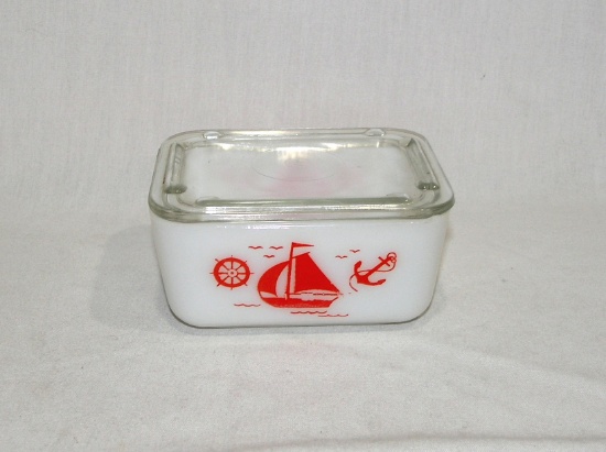 Vintage McKee Refrigerator Covered Dish. Milk Glass Clear Lid. Has Small Ch