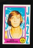 1974 Topps Basketball Card #10 Pete Maravich New Orleans Jazz (Reverse Stai