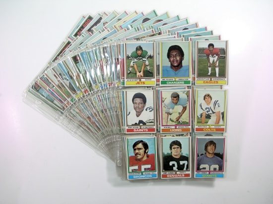 (304) 1974 Topps Football Cards Mostly VG/EX to EX Conditions. Some Duplica
