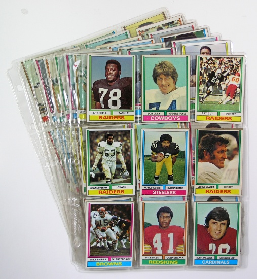 (117) Topps Football Cards. VG/EX Conditions