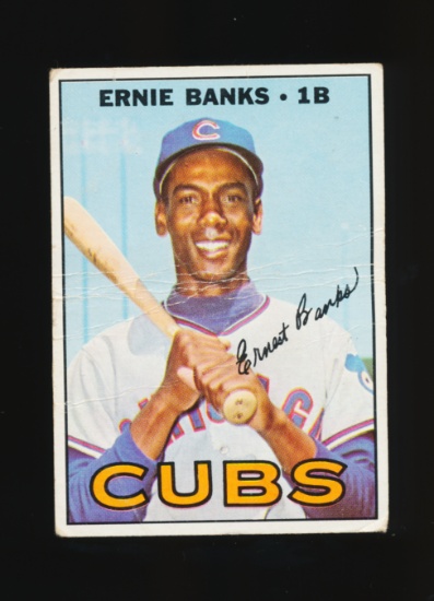 1967 Topps Baseball Card #215 Hall of Famer Ernie Banks Chicago Cubs. (Has