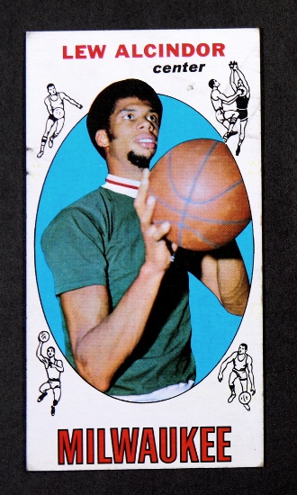 1969-70 Topps ROOKIE Basketball Card #25 Rookie Hallof Famer Lew Alcindor M