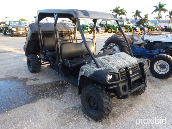 JOHN DEERE 825I GATOR