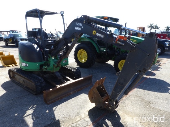 JOHN DEERE 35D MINI EXCAVATOR