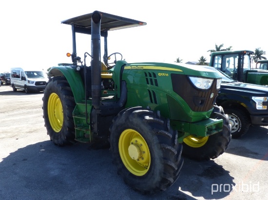 JOHN DEERE 6105M CANOPY MFWD