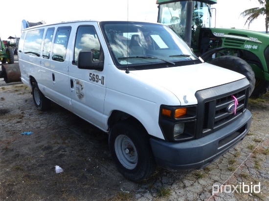 2011 FORD E350 XL