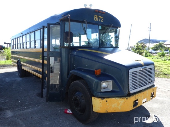2001 FREIGHTLINER BUS