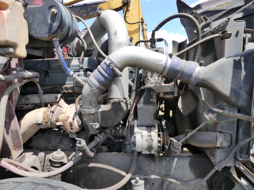 1996 INTERNATIONAL 9200 | Proxibid