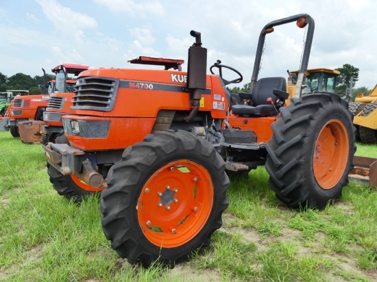 Kubota M4700
