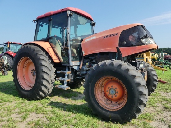 Kubota M135X