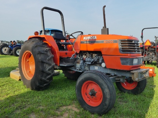 Kubota M4700