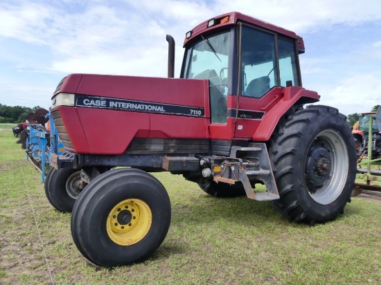 Case International 7110