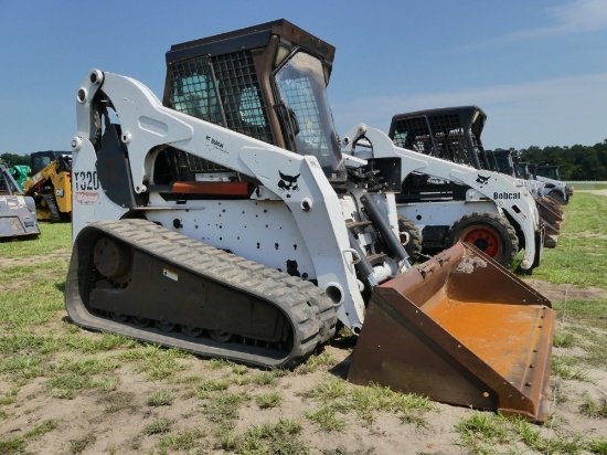 2008 Bobcat T320