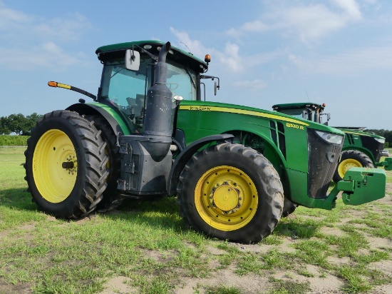 2018 John Deere 8320R