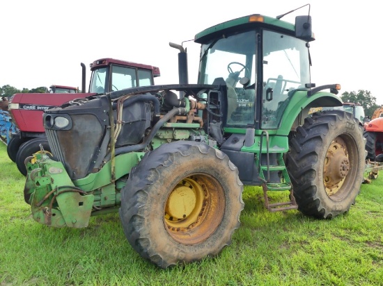 2004 John Deere 7820