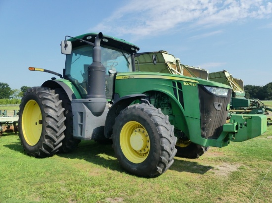 2016 John Deere 8270R
