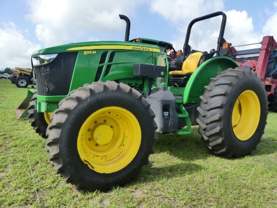 John Deere 5115M