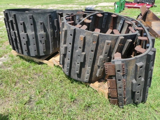 (2) Pallets of Tracks