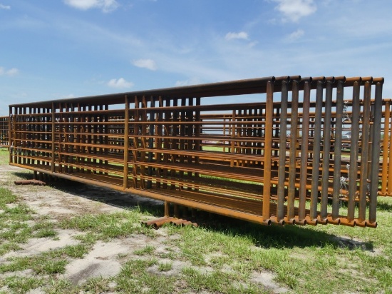 (10) 24' Freestanding Panels