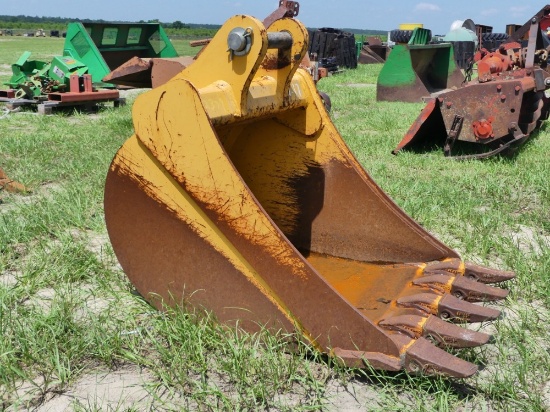 John Deere 310P 24" Excavator Bucket