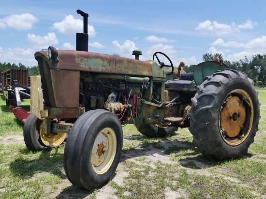 John Deere 1010