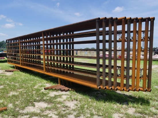 (10) 24' Freestanding Panels