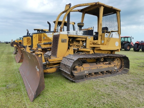 2000 Caterpillar D5C