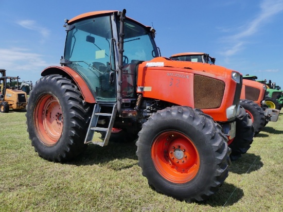 2013 Kubota M135GX