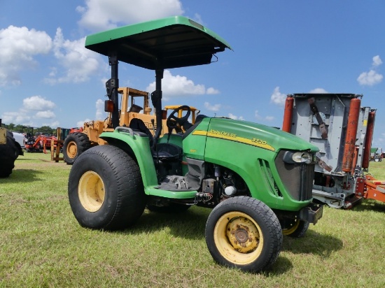 John Deere 3720