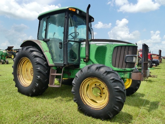 John Deere 6215