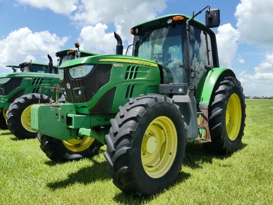 John Deere 6125M