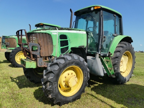 John Deere 7130