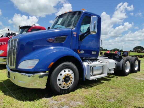 2017 Peterbilt 579