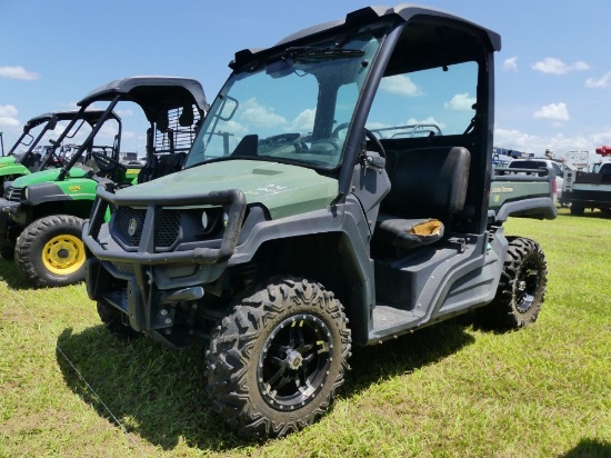 John Deere 865M Gator