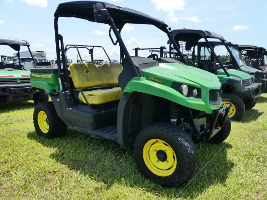 John Deere 560E