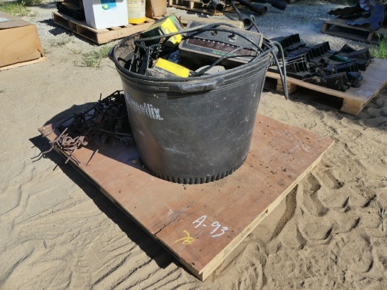 Misc Pallet Of Planter Plates, Picker Teeth, & Monitors