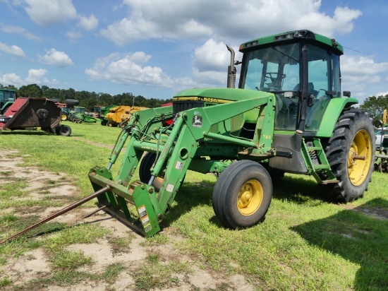 John Deere 7400