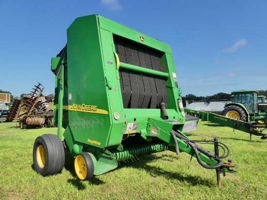 John Deere 567