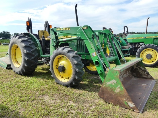 John Deere 5205