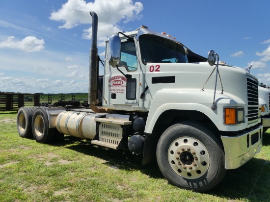 2014 Mack 600