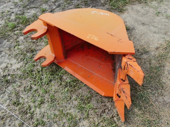 Kubota 23" Excavator Bucket