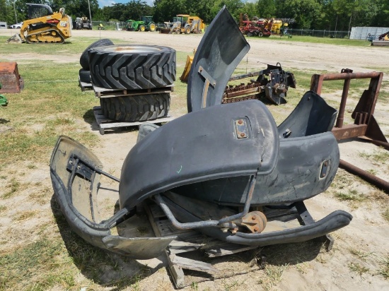 (6) Tractor Fenders