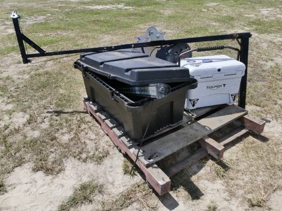 Deer Hanger & Grill