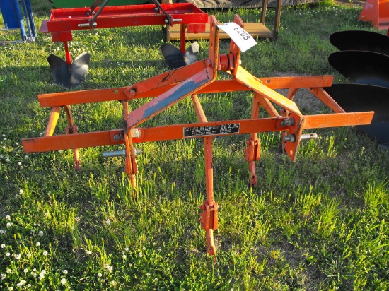5-SHANK CULTIVATOR  (NEW)